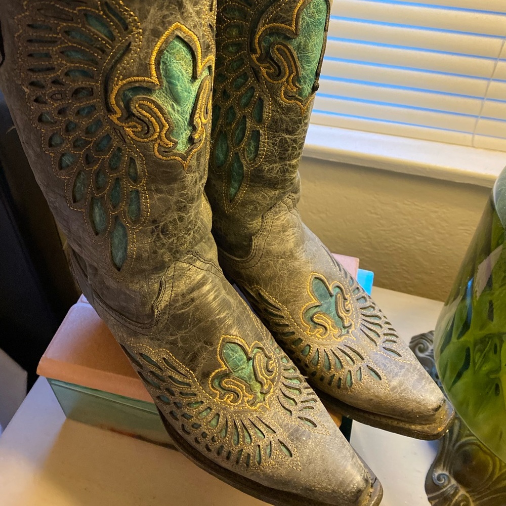 Corral Boots, Laser cut detail with fleur dis li, Grey with turquoise